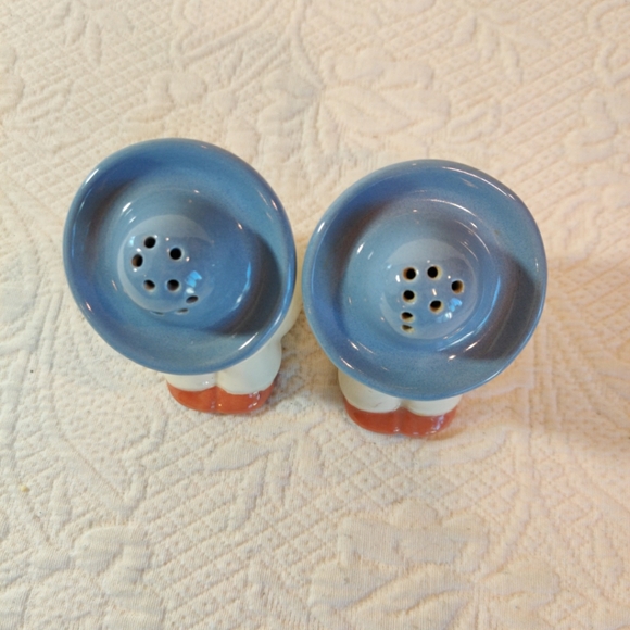 VTG Ceramic Salt & Pepper Shakers Dos Amigos Sleeping Siesta Men in Sombreros - Picture 3 of 6